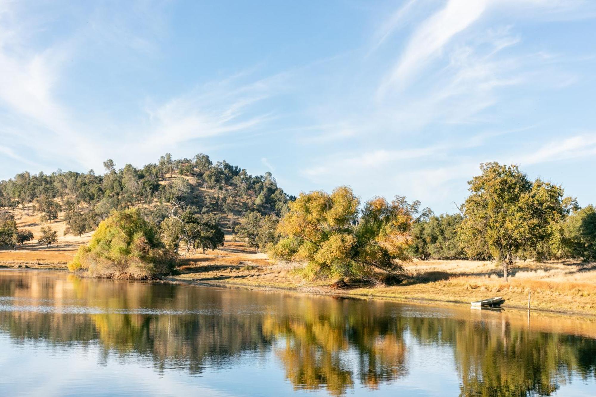 Rolling Oaks Ranch - 200 Acres Of Lakeside Beauty & Countryside Serenity Mariposa Eksteriør billede